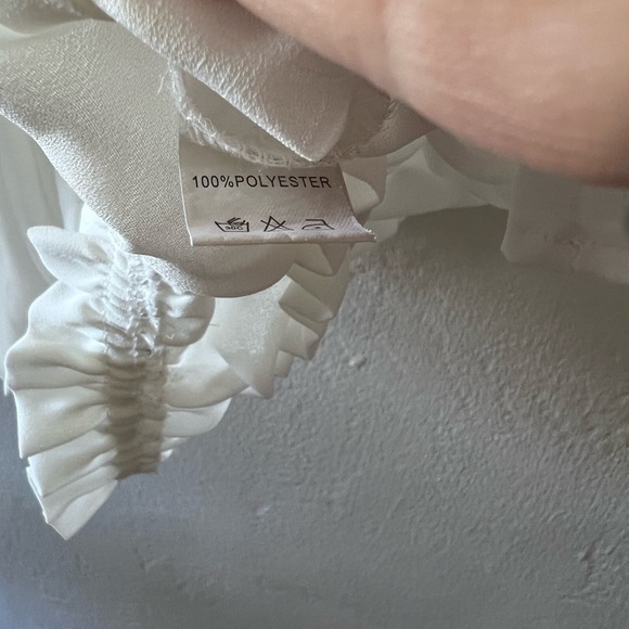 Jagger & Stone White Puff Sleeve Crop Top - Picture 4 of 4